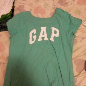 Gap womens tshirt